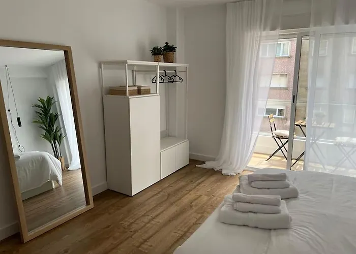 Ola! - Amplio 3hab 6 Pax Apartman *